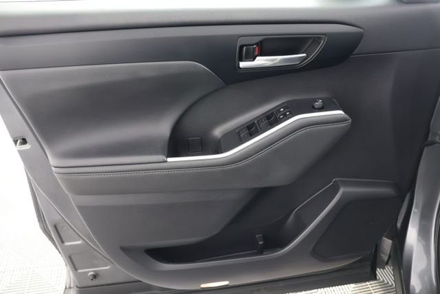 2022 Toyota Highlander XLE - Photo 27