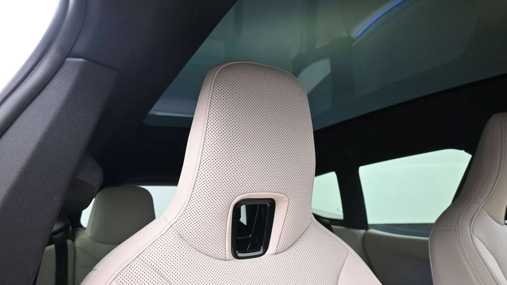 2024 BMW iX Base - Photo 18