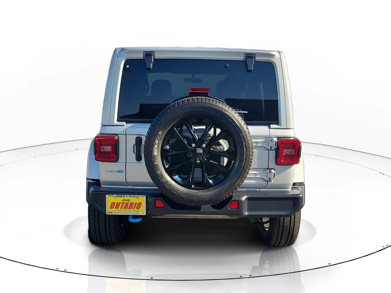 Certified Used 2023 Silver Jeep Sahara 4xe image 4