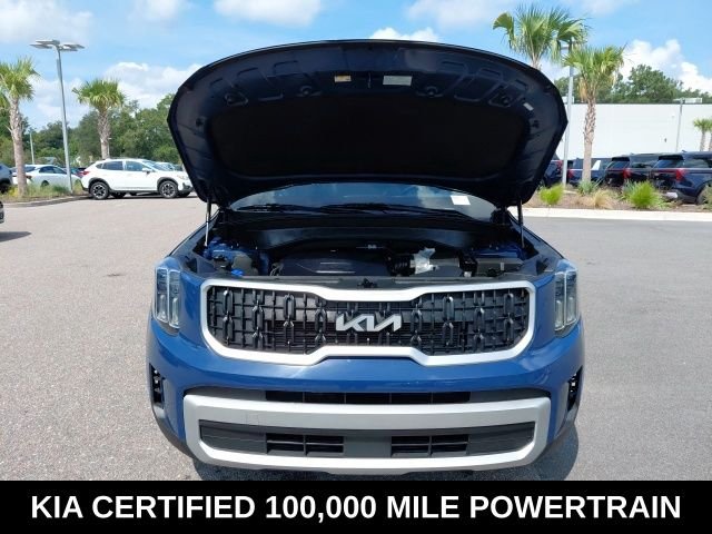 Used 2024 Black Kia EX image 9