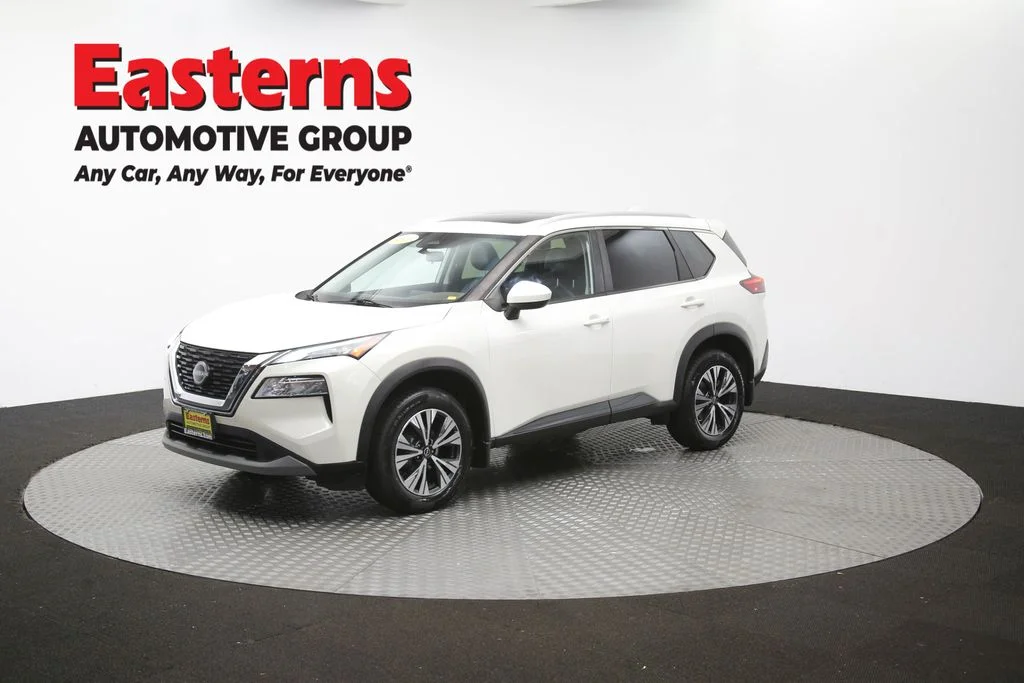 Used 2023 White Nissan SV image 59