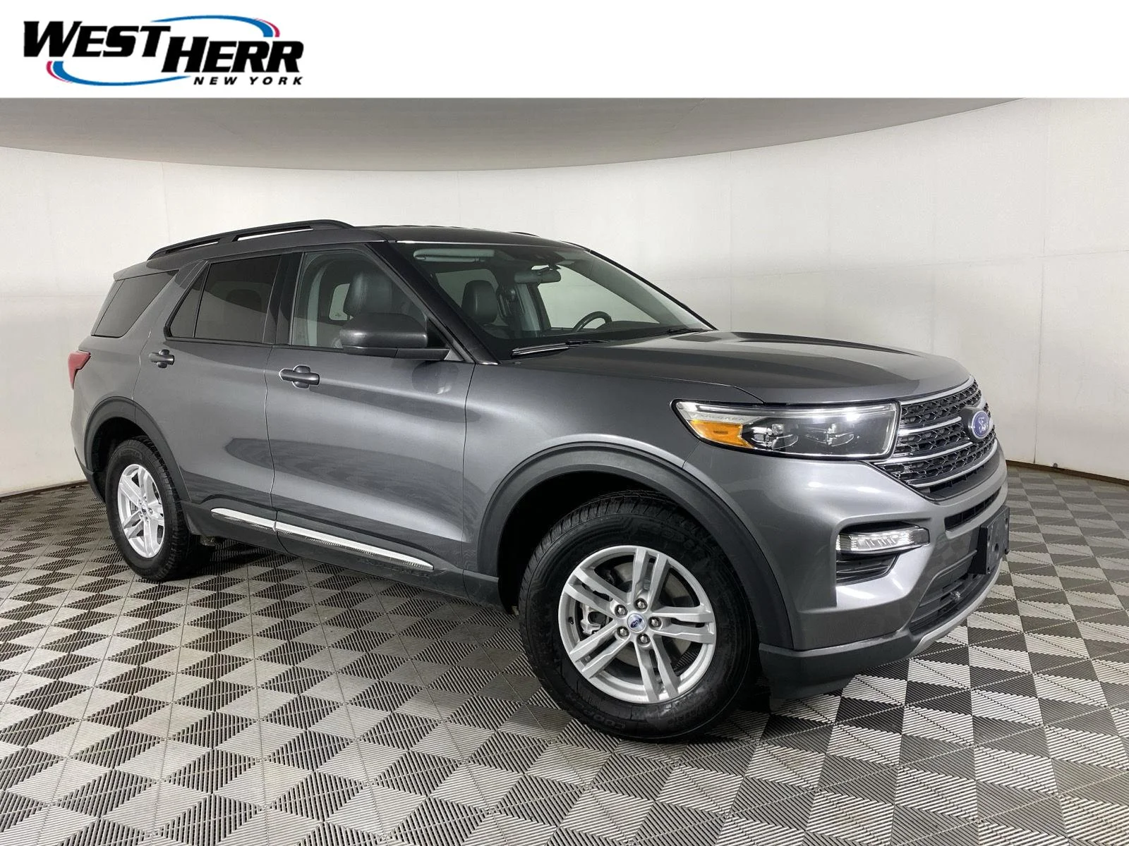 Used 2023 Carbonized Gray Ford XLT image 1