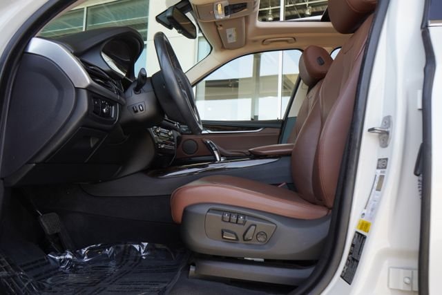 Used 2014 White BMW xDrive35i image 25