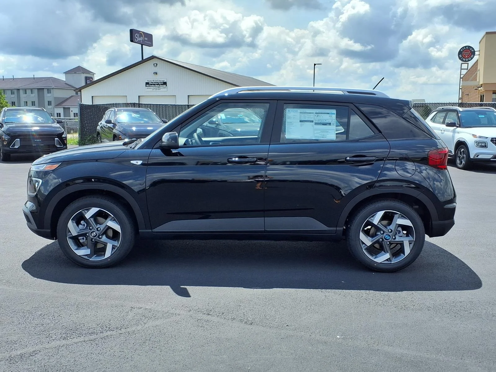 New 2026 Onyx Black Hyundai SEL image 19