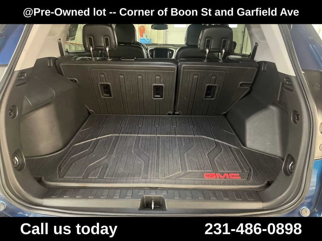 Used 2020 BLUE EMERALD METALLIC GMC SLT image 29