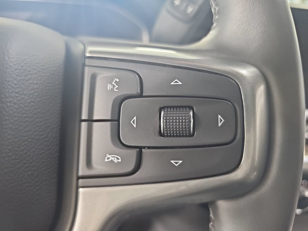 Used 2024 Sterling Gray Metallic Chevrolet LT (2FL) image 23