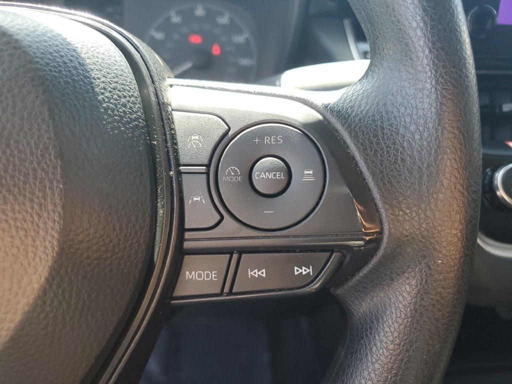 Certified Used 2025 Classic Silver Metallic Toyota LE image 29