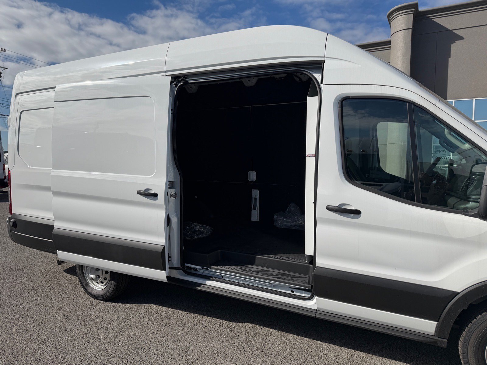 New 2027 Oxford White Ford Cargo Van image 21