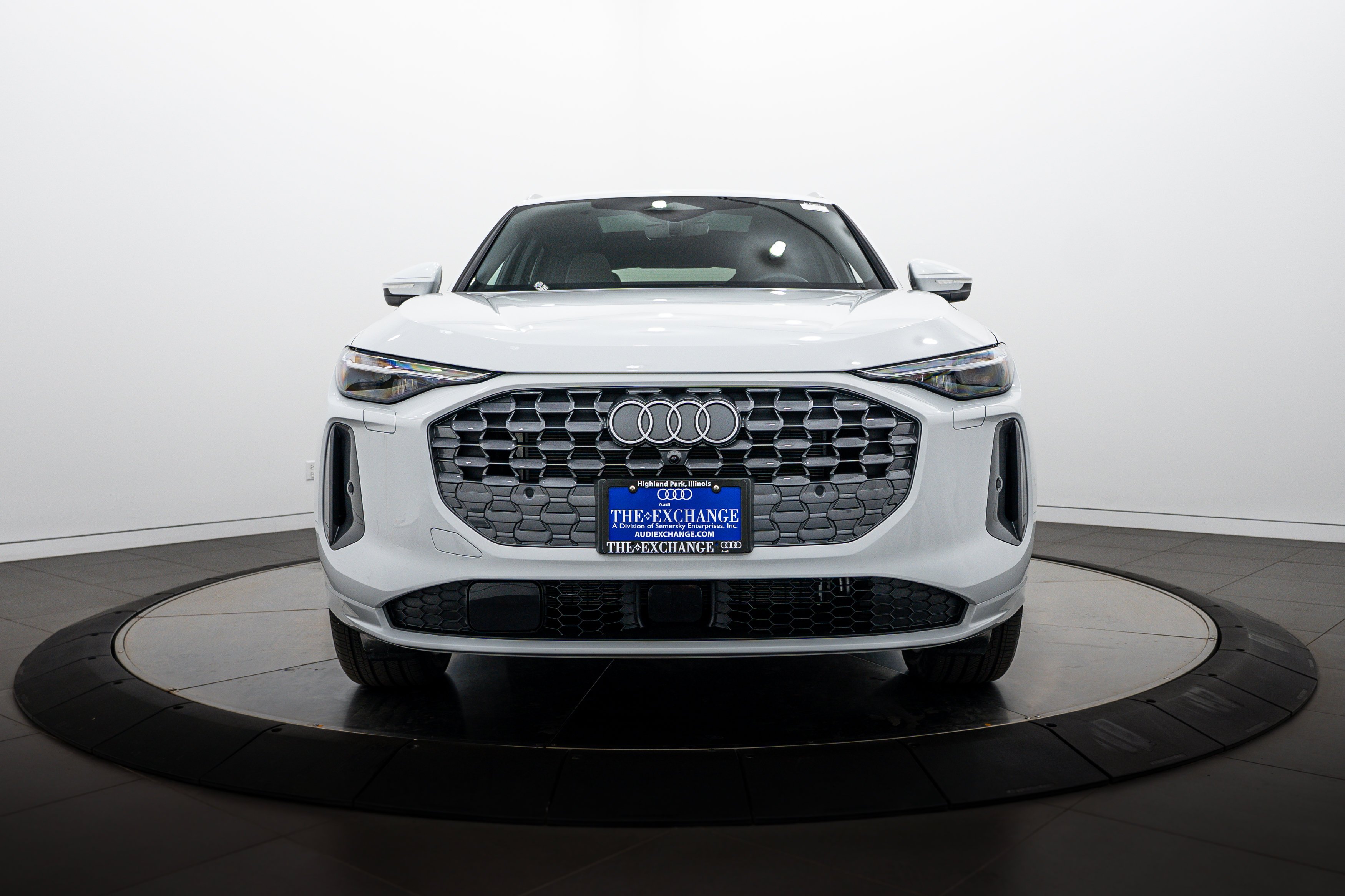 Used 2025 Glacier White Metallic Audi Premium Plus image 22