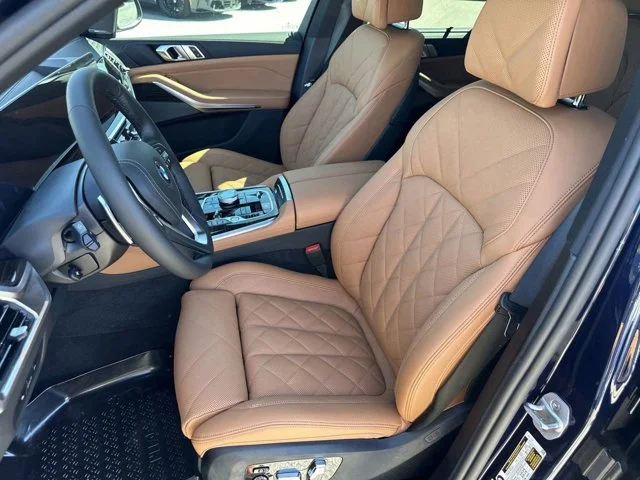 New 2026 Tanzanite Blue II Metallic BMW xDrive50e image 21