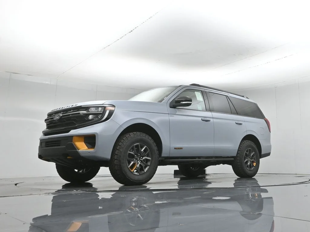New 2026 Glacier Gray Metallic Tri-Coat Ford Tremor image 48