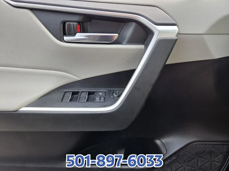 Used 2022 Blueprint TOYOTA XLE AWD image 24