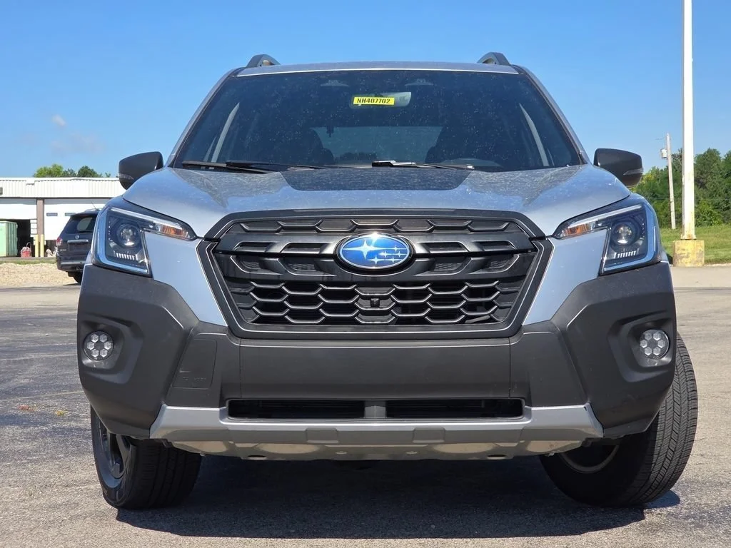 Used 2022 Ice Silver Metallic Subaru Wilderness image 3
