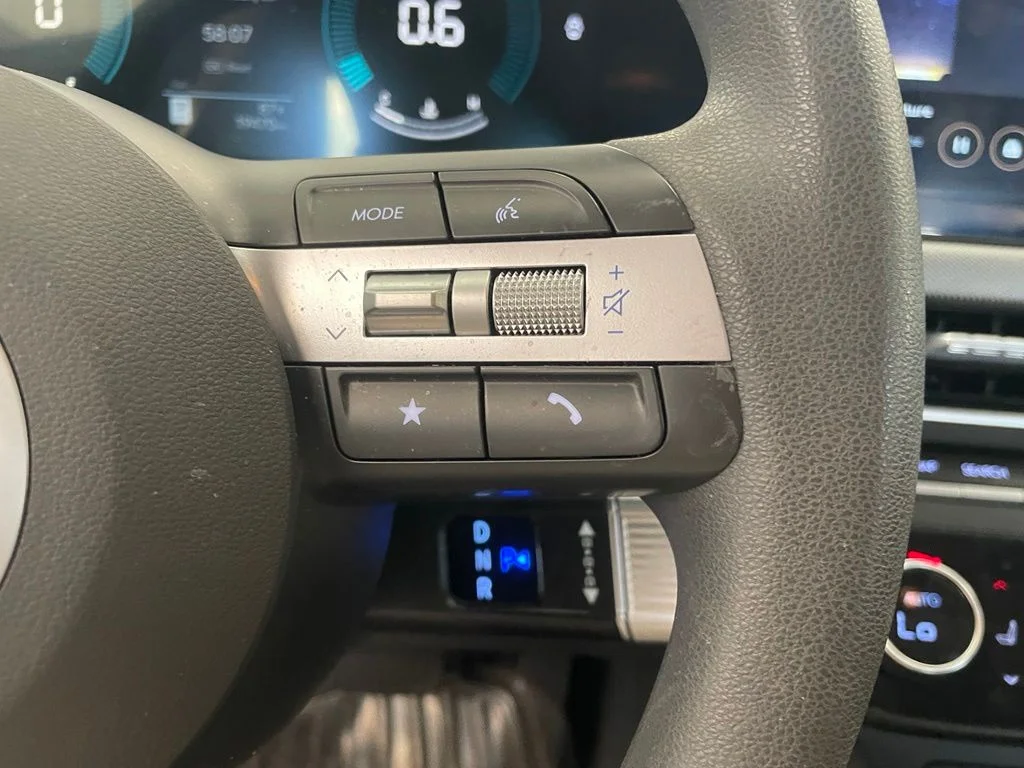 Used 2024 Blue Hyundai SEL image 14