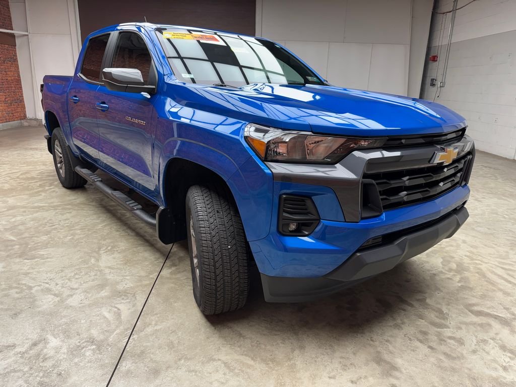 Used 2023 Blue Chevrolet LT image 5