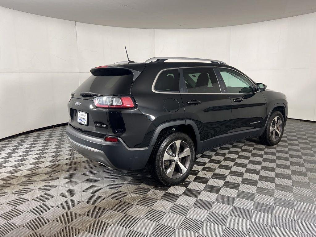 Used 2020 Diamond Black Crystal Pearlcoa Jeep Limited image 8