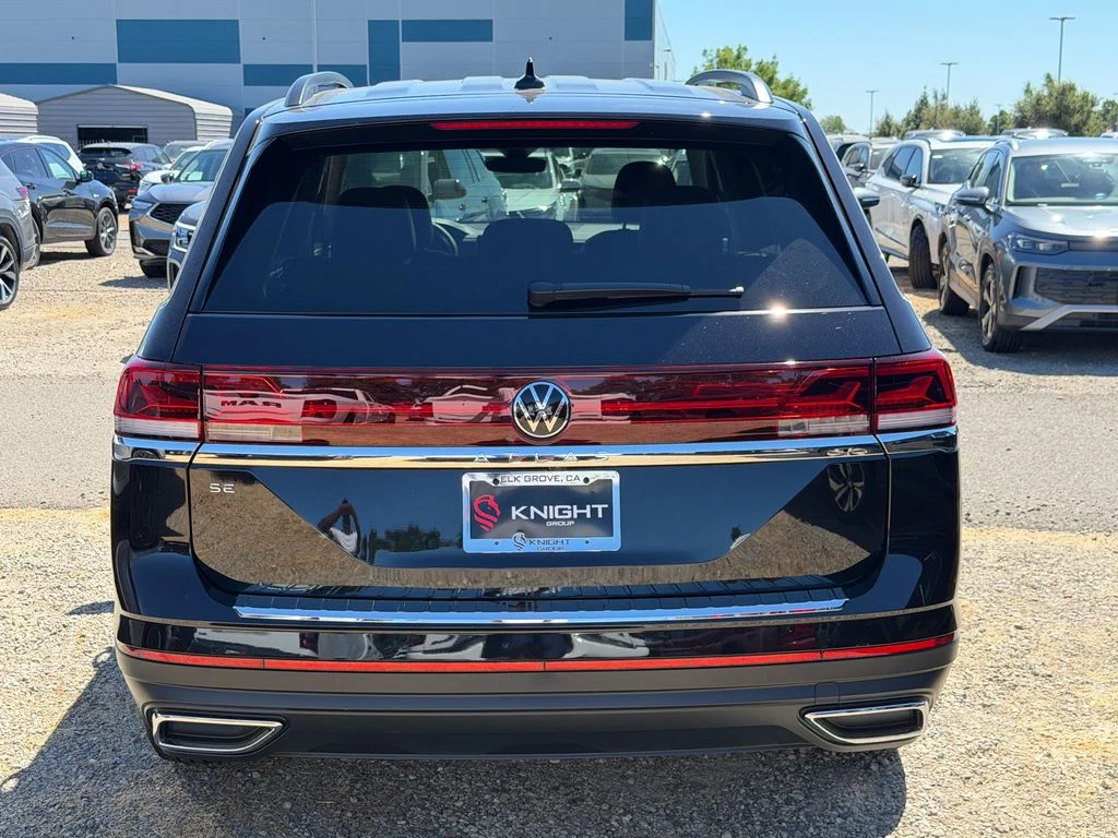New 2026 Deep Black Pearl Volkswagen 2.0T SE image 8