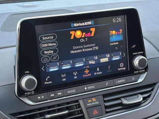 Used 2023 Gray Nissan 2.5 SR image 3