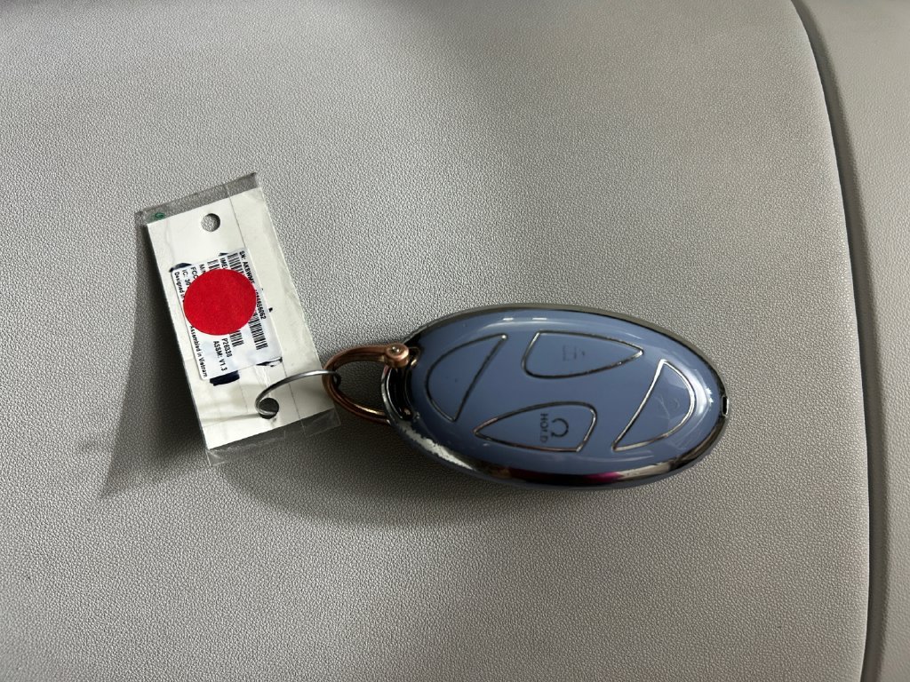 Used 2026 Silver Hyundai SEL Convenience image 26