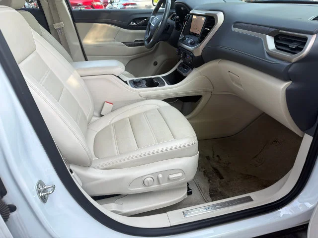 Used 2022 WHITE FROST TRICOAT GMC Denali image 13