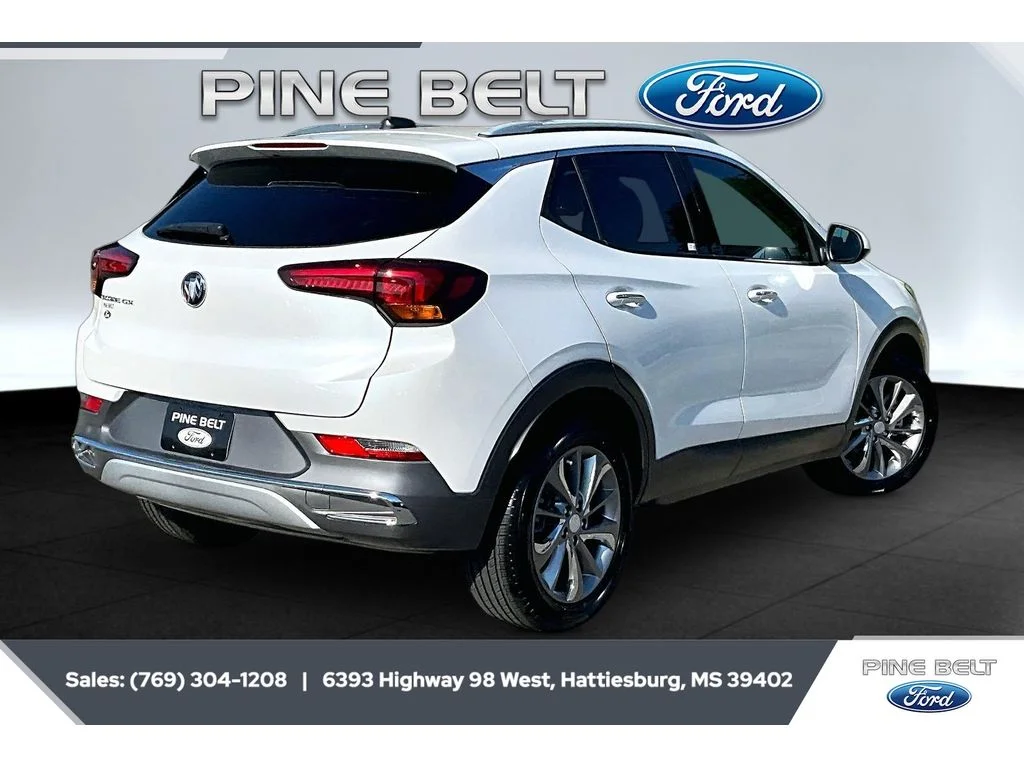 Used 2023 White Frost Tricoat Buick Essence image 11