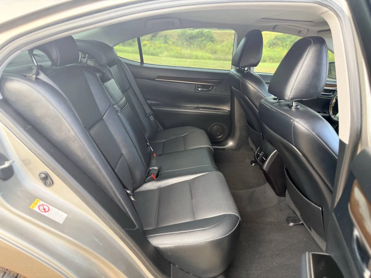 Used 2017 Silver Lexus Base 4dr Sedan image 14