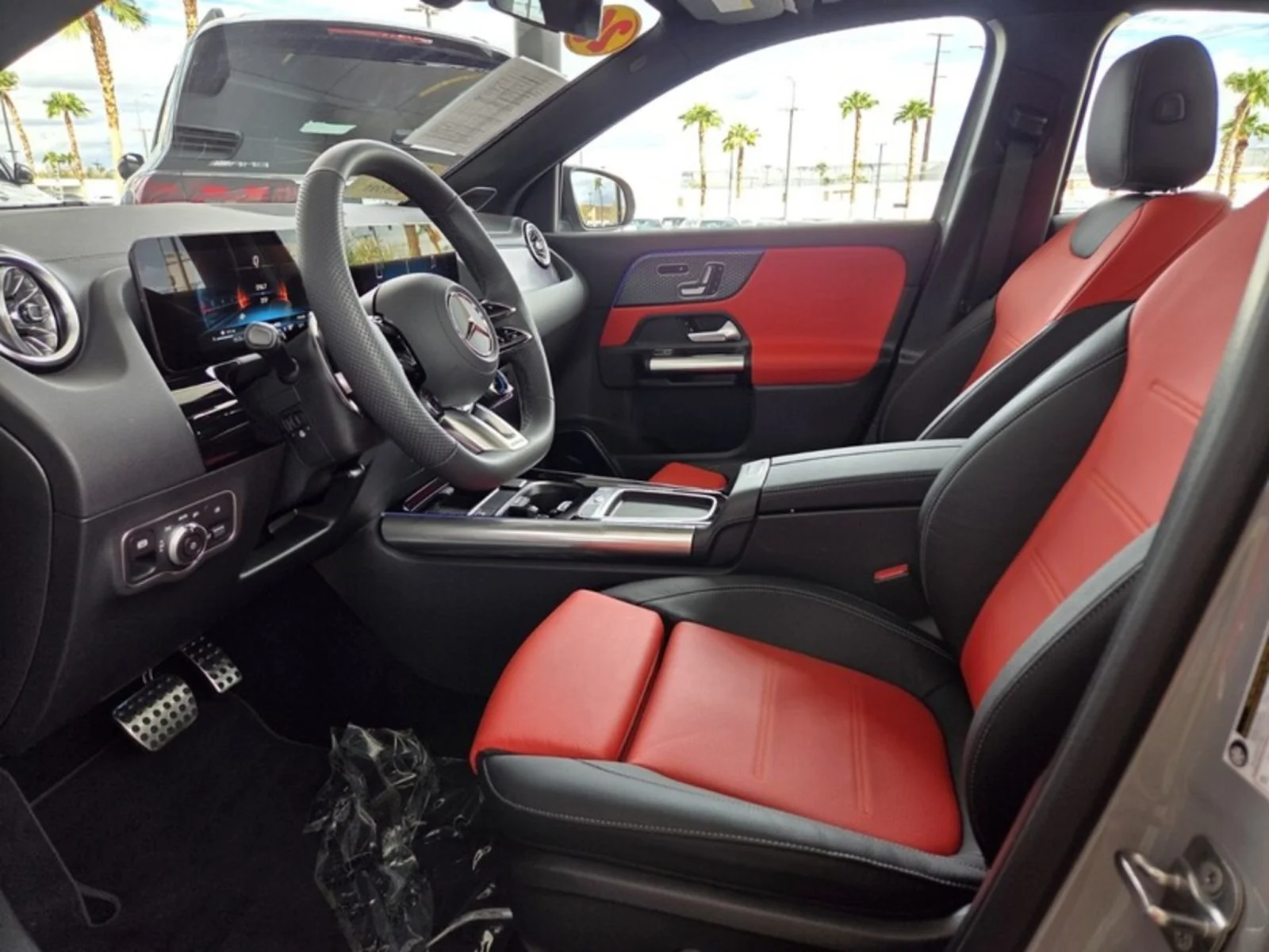 Certified Used 2026 MANUFAKTUR Alpine Grey Mercedes-Benz AMG® GLA 35 image 13