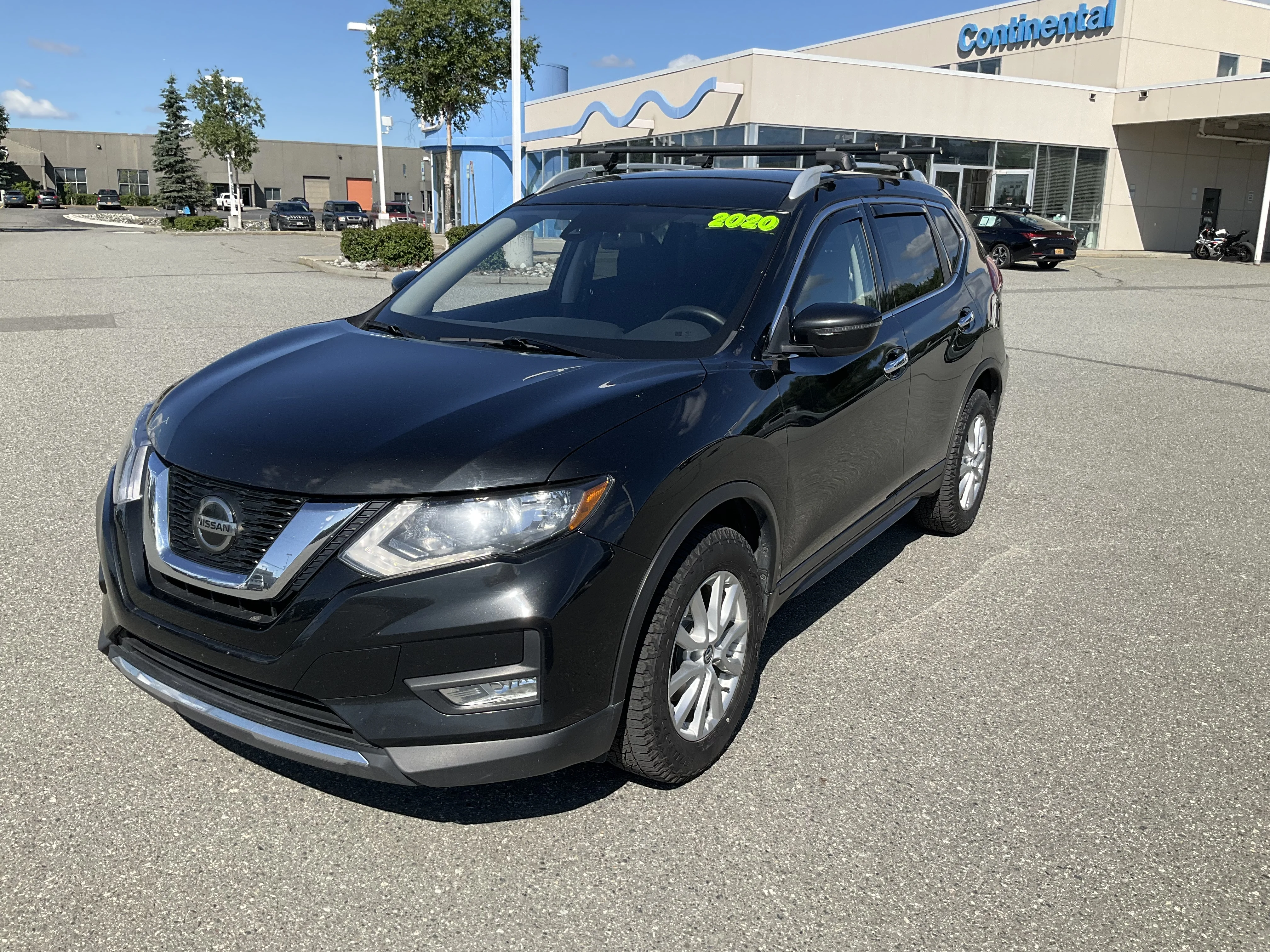 Used 2020 Magnetic Black Pearl Nissan S/SV/SL image 1