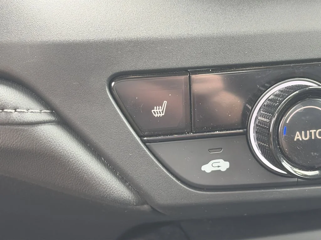 Used 2024  Honda EX image 26