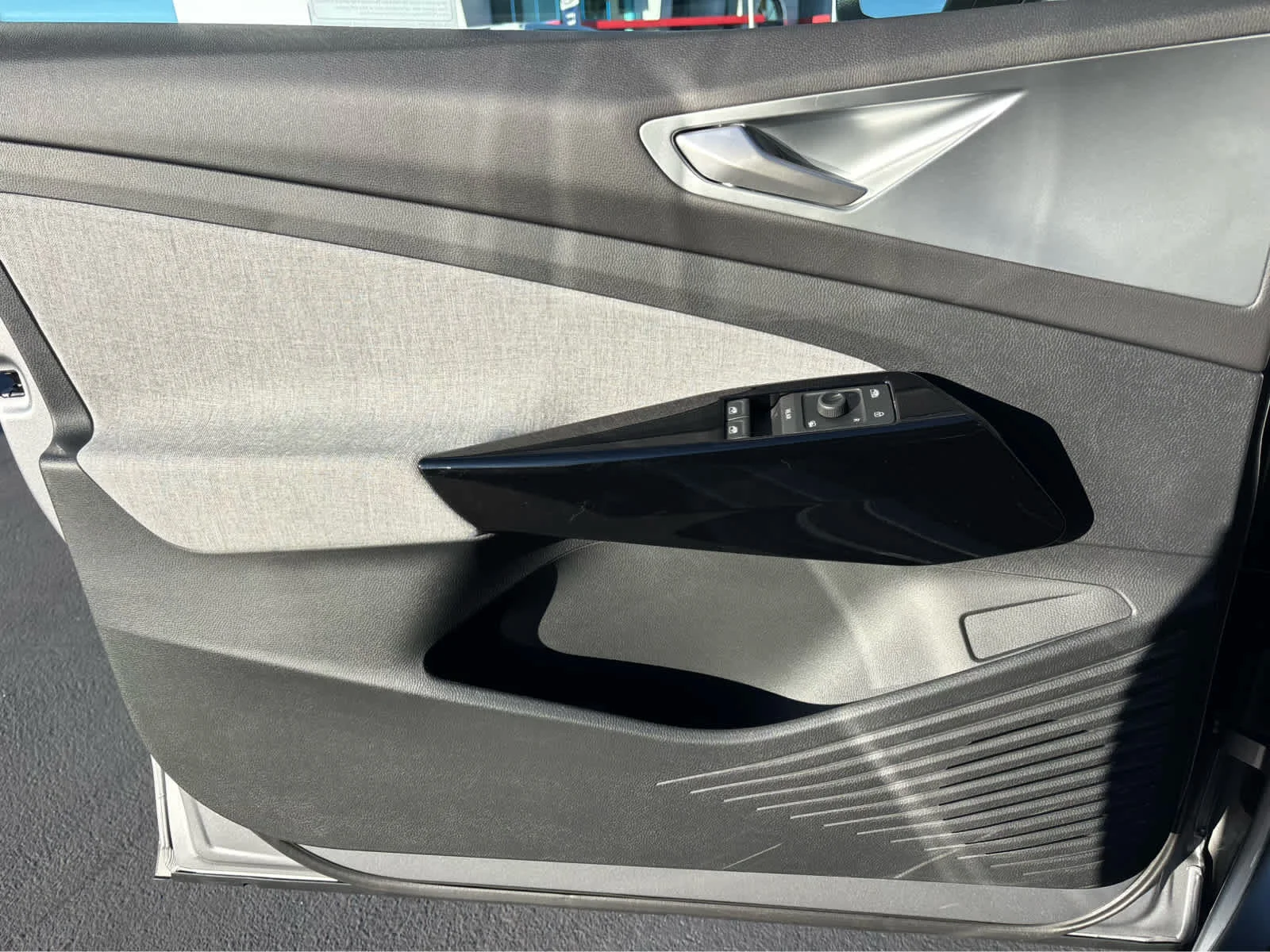2025 Volkswagen ID.4 PRO - Photo 18