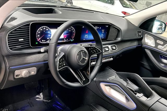 New 2026 Black Mercedes-Benz GLS 450 image 9