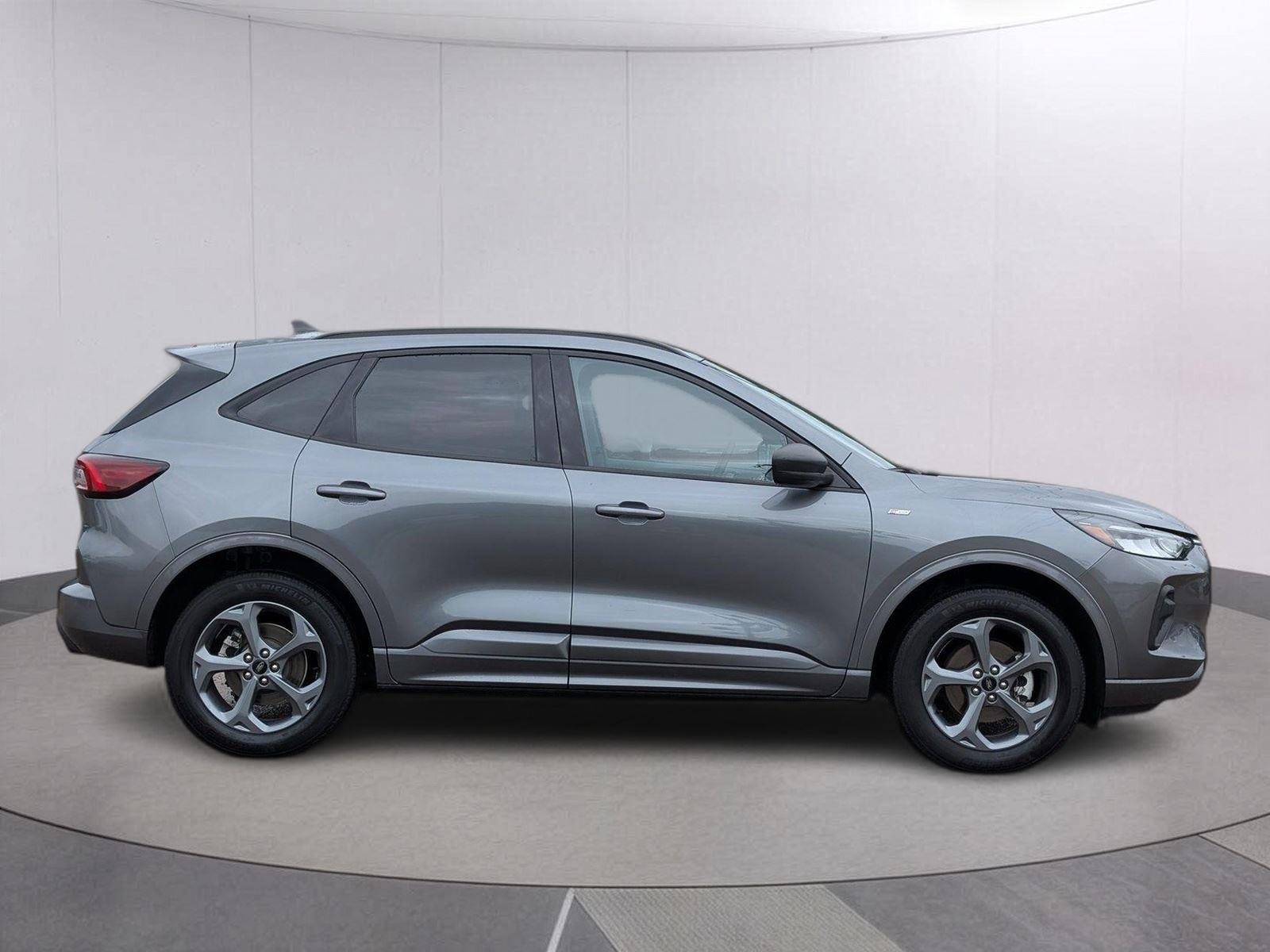 2024 Ford Escape ST-Line - Photo 6