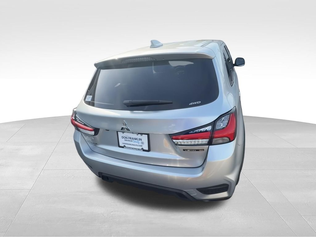 New 2026 Silver Mitsubishi 2.0 LE image 8