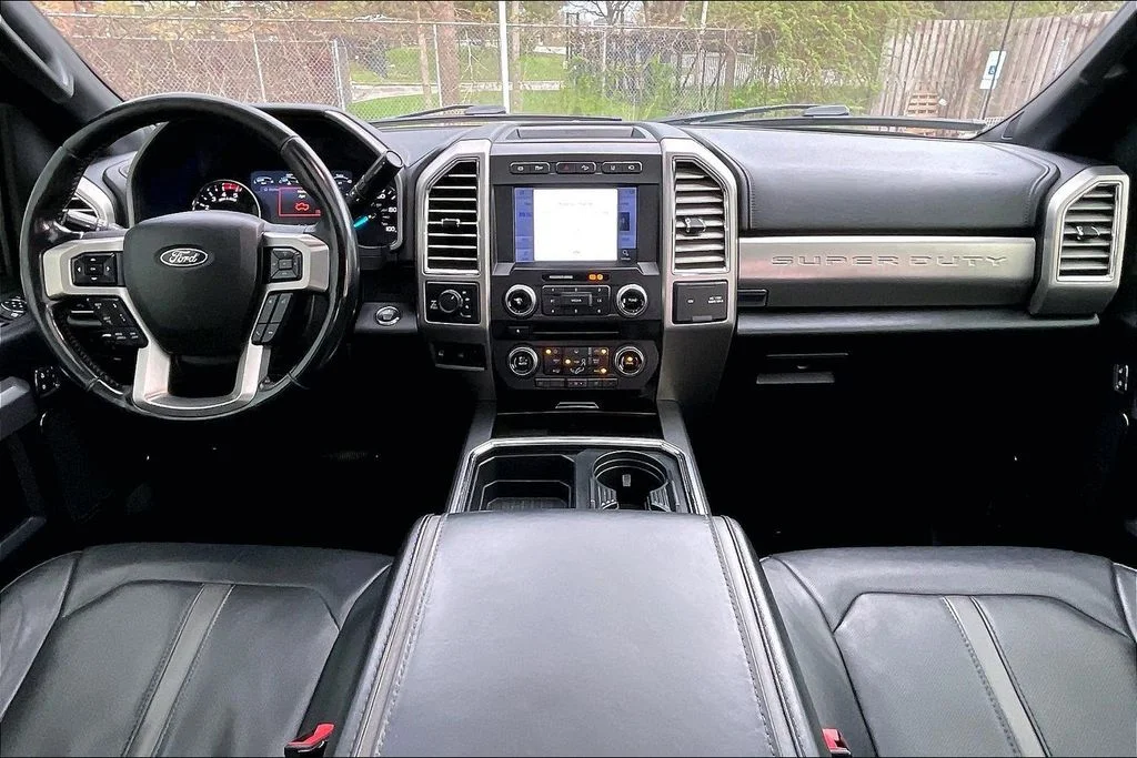 Used 2017 Black Ford Platinum image 15