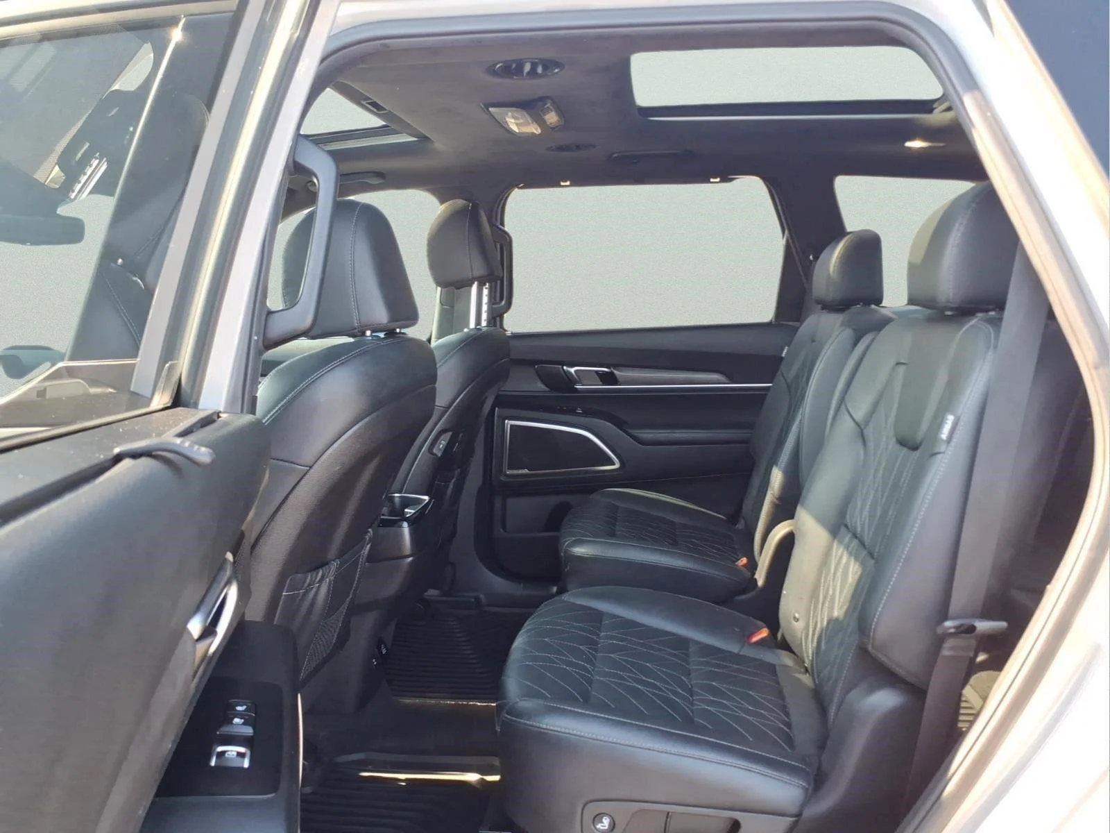 Used 2023 Wolf Gray Kia SX Prestige X-Pro image 13