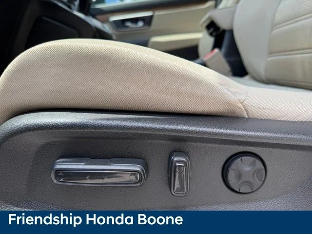 Used 2019 White Honda EX image 18