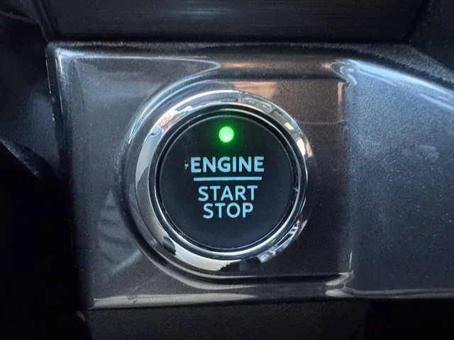 Used 2021 Silver Ford XLT image 34