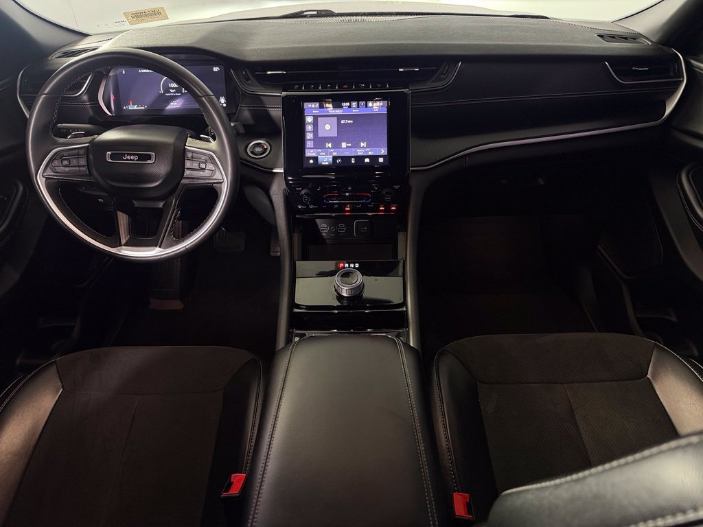Used 2023 Black Jeep Altitude image 13