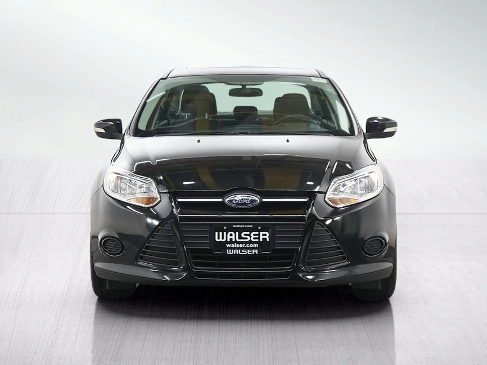 Used 2013 Ford Focus SE with VIN 1FADP3F27DL189960 for sale in Burnsville, Minnesota