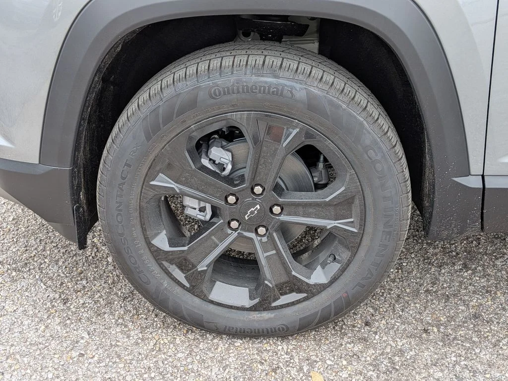 2026 Chevrolet Equinox LT - Photo 11