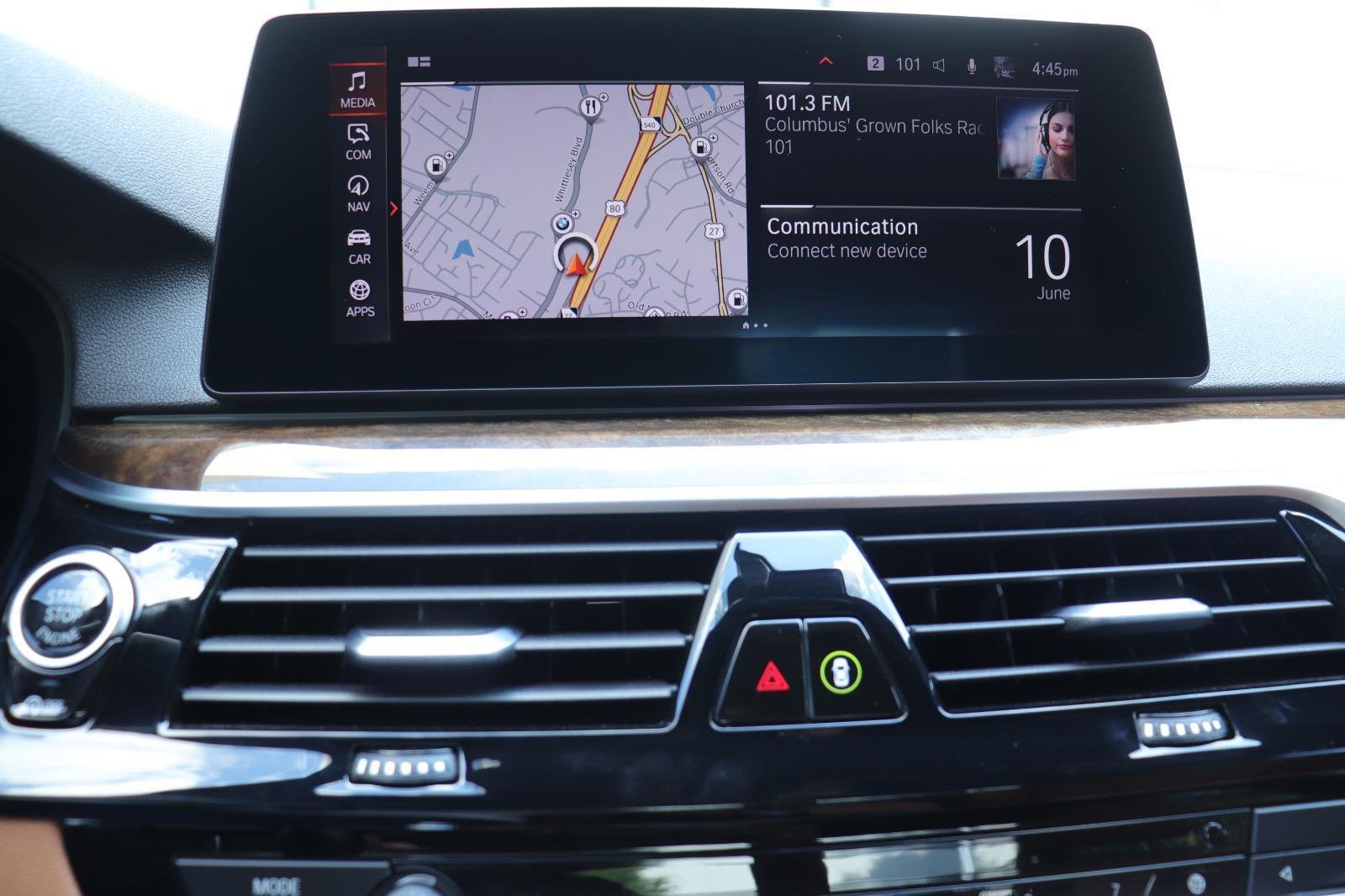 Used 2020 Alpine White BMW 530i image 29