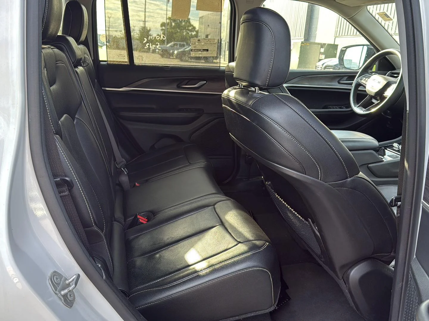 Used 2023 Bright White Jeep Limited image 11