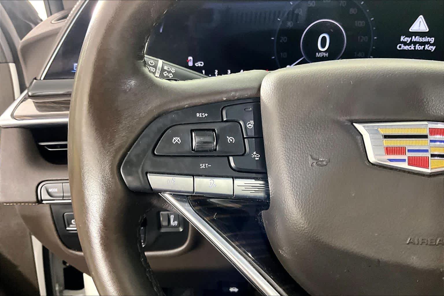Used 2021 CRYSTAL WHITE TRICOAT Cadillac Sport image 23
