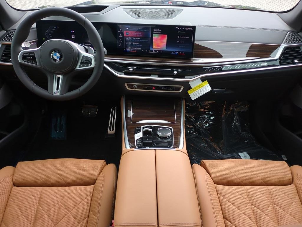 New 2026 Black Sapphire Metallic BMW M60i image 15