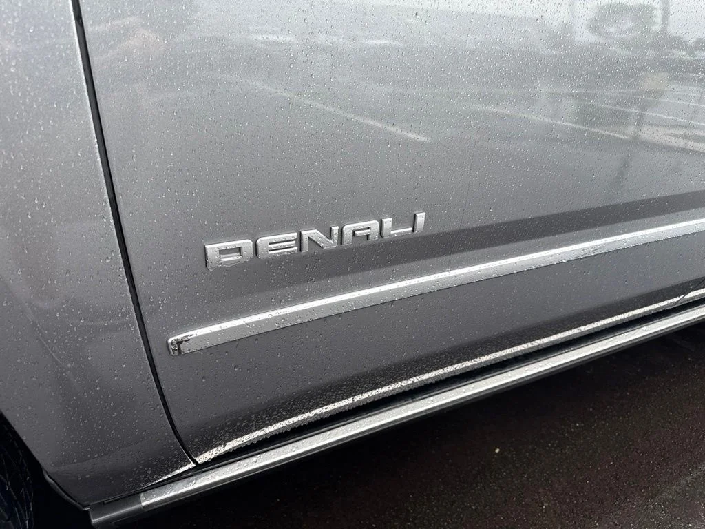 Used 2018 Gray GMC Denali image 12