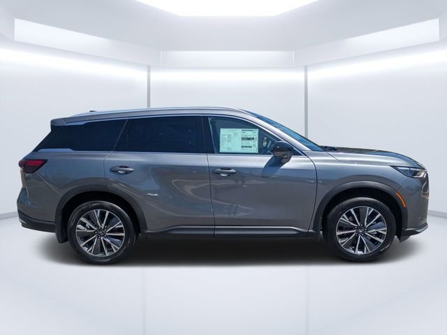 New 2027 GRAPHITE SHADOW INFINITI Luxe FWD image 2