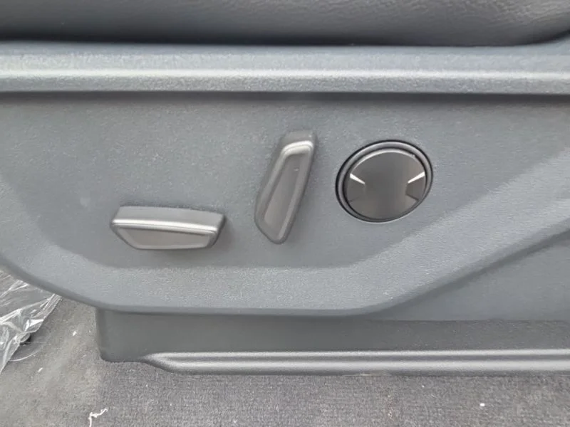 New 2026 Gray Ford Lariat image 30