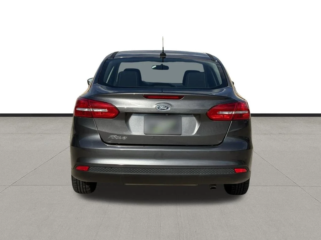 Used 2018 Magnetic Ford S image 6