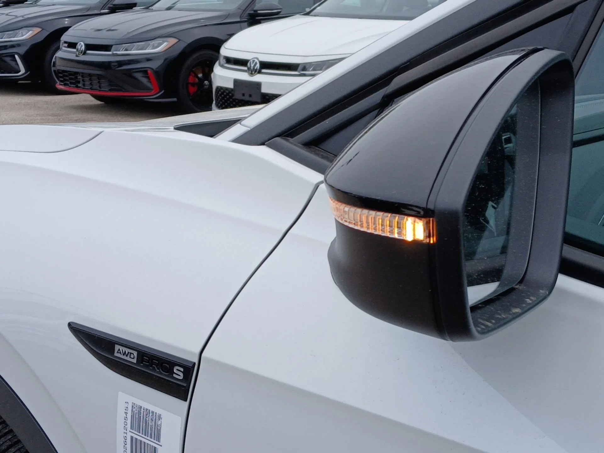 New 2026 Opal White Pearl Volkswagen Pro S image 25