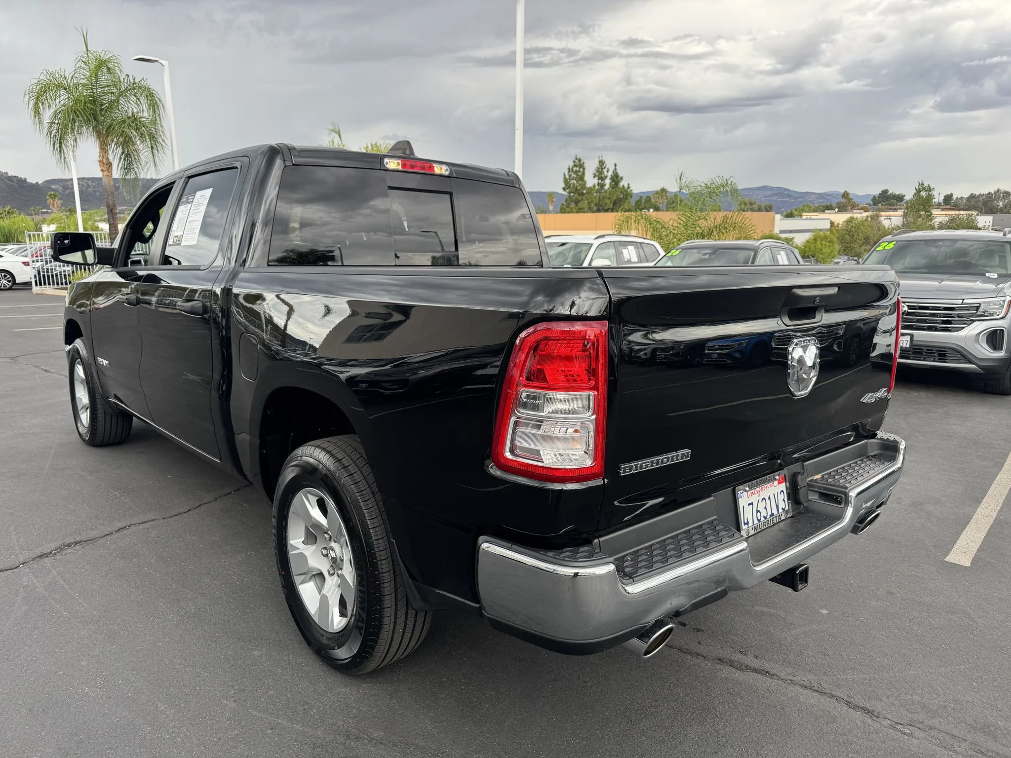Used 2023 DIAMOND BLACK CRY Ram Big Horn image 6